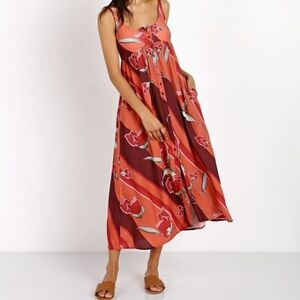 Novella Royale
The Rosalind Dress Rusty Geo Bloom - like new - size xsmall